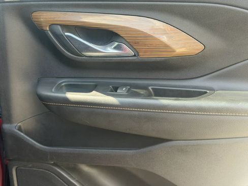 Used 2018 GMC Terrain SLE w/ Driver Convenience Package FWD image 14