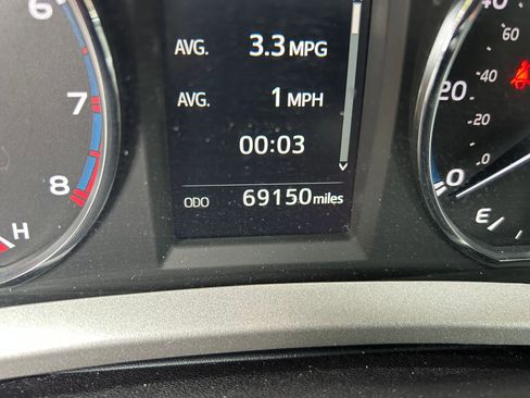 Used 2016 Toyota RAV4 XLE AWD/4WD image 17