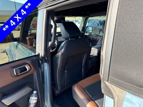 Used 2023 Ford Bronco Outer Banks AWD/4WD image 8