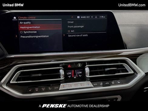 Used 2021 BMW X5 sDrive40i w/ M Sport Package RWD image 11