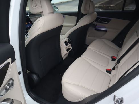 New 2026 Mercedes-Benz GLC 300 4MATIC image 10