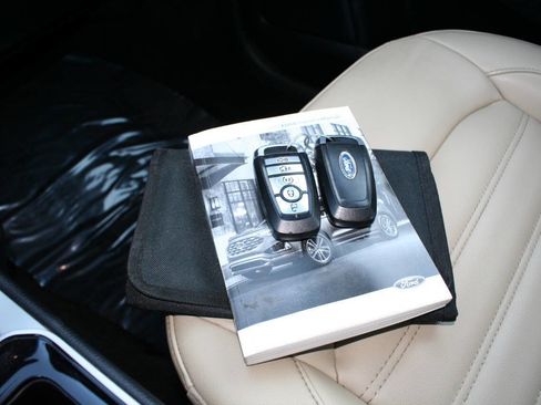 Used 2019 Ford Edge SEL w/ Equipment Group 201A image 16