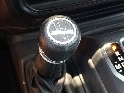 Used 2021 Jeep Wrangler Unlimited Sport AWD/4WD image 25