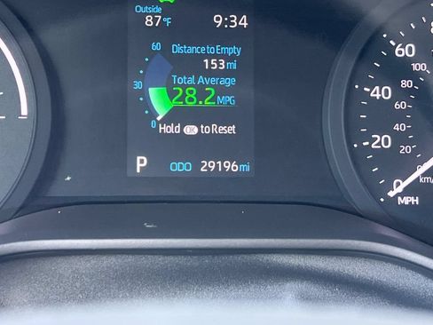 Used 2024 Toyota Sienna XLE AWD/4WD image 28