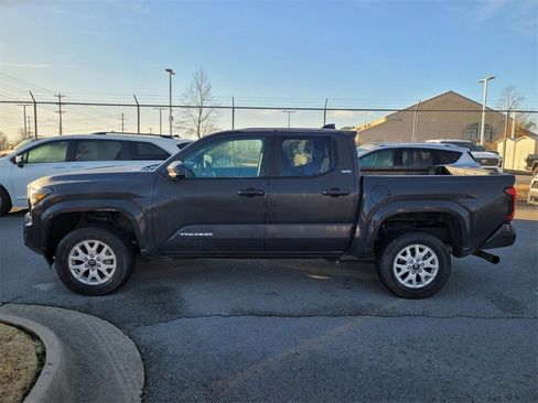 Used 2024 Toyota Tacoma SR5 image 2