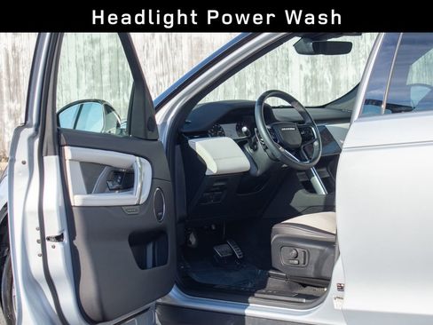 Used 2025 Land Rover Discovery Sport Dynamic SE image 11