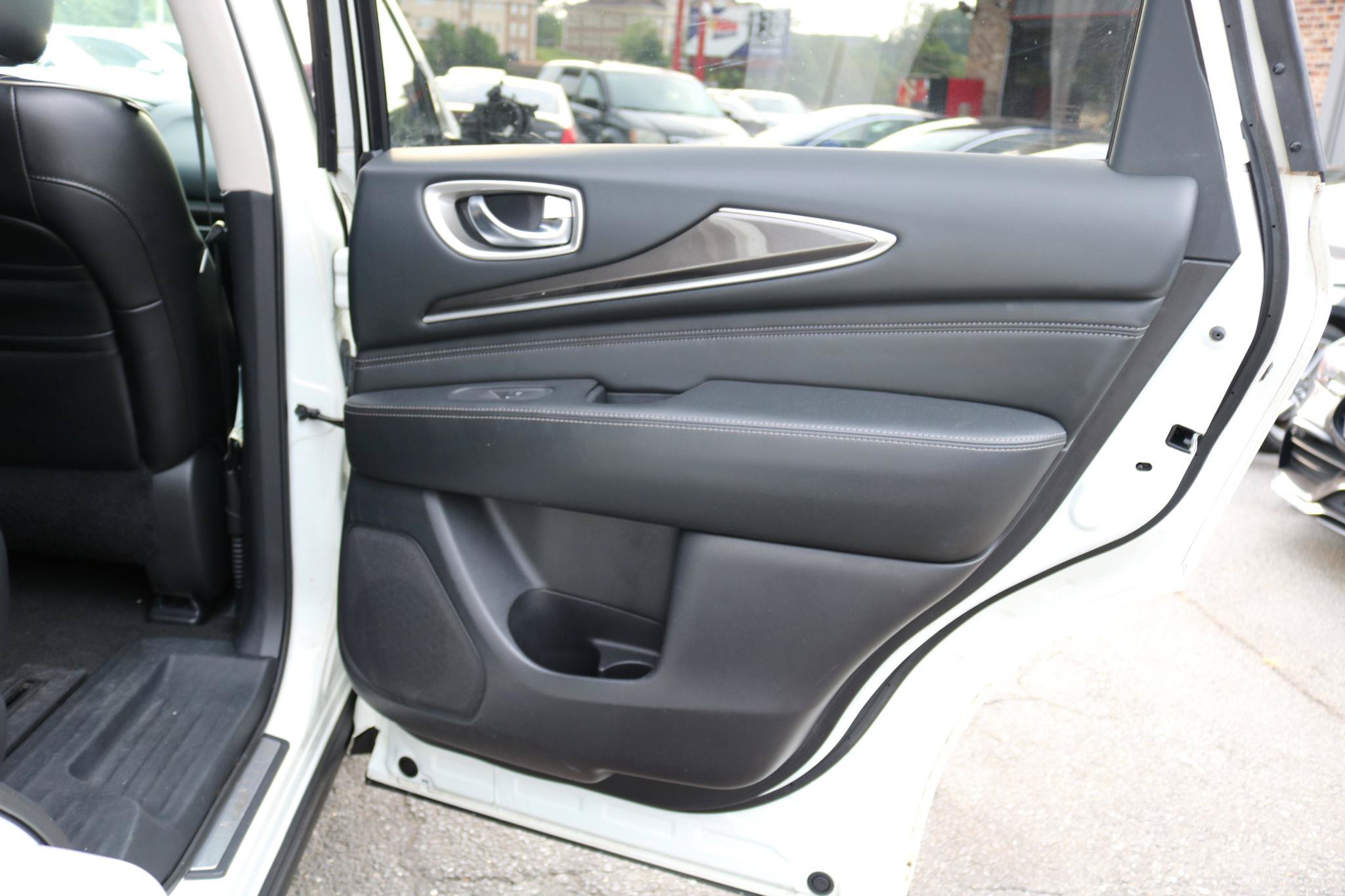 Used 2016 INFINITI QX60 Luxe AWD/4WD image 41