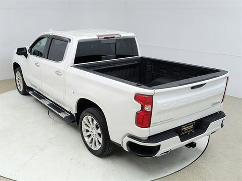 Used 2019 Chevrolet Silverado 1500 High Country image 23