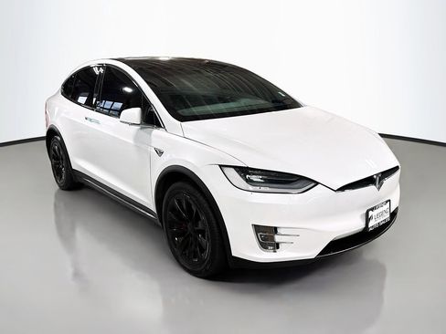 Used 2020 Tesla Model X Performance image 3