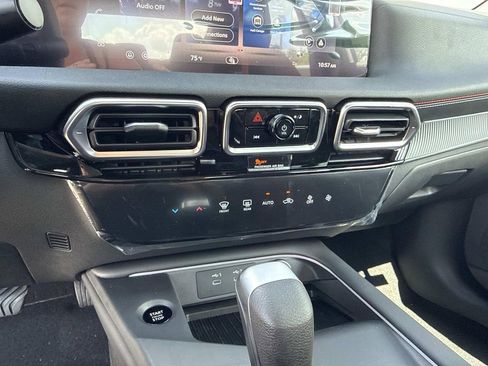 New 2026 Nissan Sentra SR w/ Floor Mat Package FWD image 25