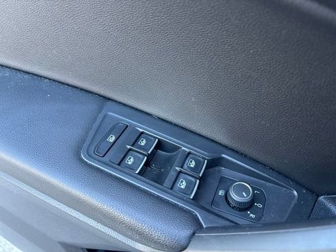Used 2021 Volkswagen Tiguan SEL AWD/4WD image 16