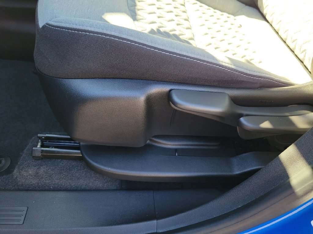 Used 2024 Chevrolet Equinox LS w/ Driver Confidence II Package FWD image 22
