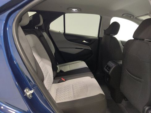 Used 2022 Chevrolet Equinox LS w/ LS Convenience Package image 19