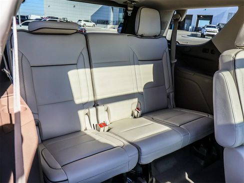 Used 2022 GMC Yukon Denali image 28