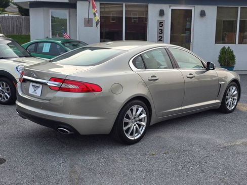 Used 2012 Jaguar XF RWD image 4