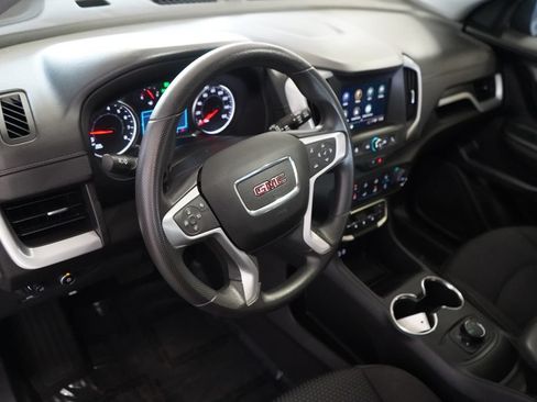 Used 2024 GMC Terrain SLE AWD/4WD image 17