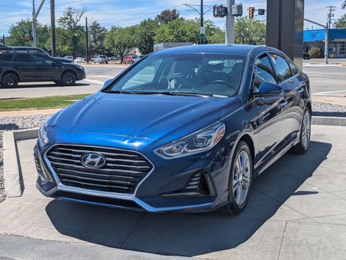 Used 2018 Hyundai Sonata Limited w/ Cargo Package FWD image 9