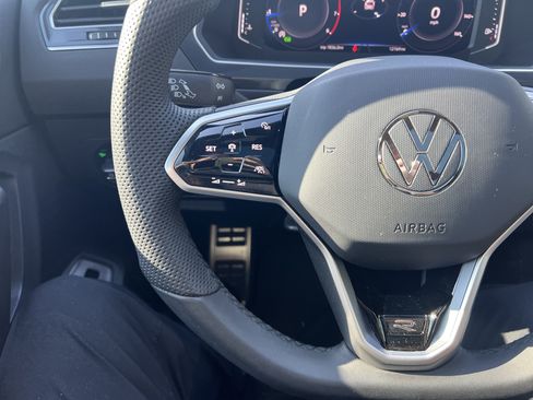 Used 2024 Volkswagen Tiguan SEL R-Line AWD/4WD image 16