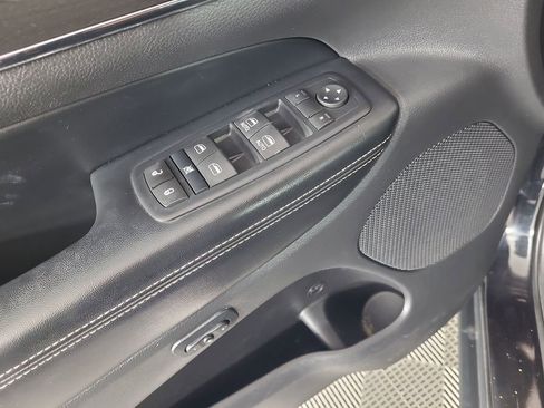 Used 2016 Jeep Grand Cherokee Limited w/ Luxury Group II AWD/4WD image 19
