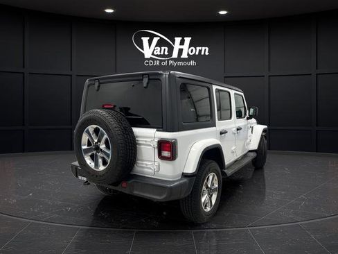 Used 2022 Jeep Wrangler Unlimited Sahara w/ Cold Weather Group AWD/4WD image 4