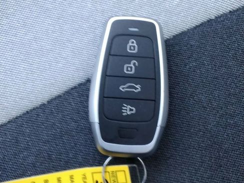 Used 2021 Chevrolet Bolt LT image 26