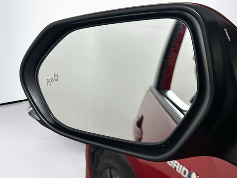 Used 2022 Toyota Prius XLE image 16