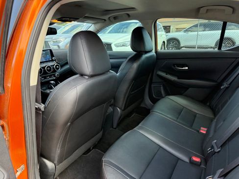 Used 2021 Nissan Sentra SR w/ SR Premium Package FWD image 11