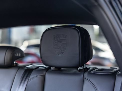 Certified 2026 Porsche Macan AWD/4WD image 45