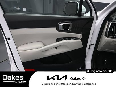 New 2025 Kia Sorento S w/ Panoramic Sunroof Package