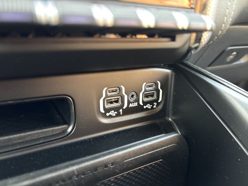 Used 2022 RAM 3500 Limited AWD/4WD image 31