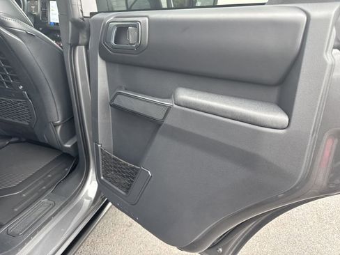 New 2025 Ford Bronco Badlands image 15