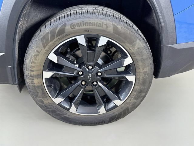 Used 2025 Chevrolet Equinox RS w/ Safety and Technology Package FWD image 30