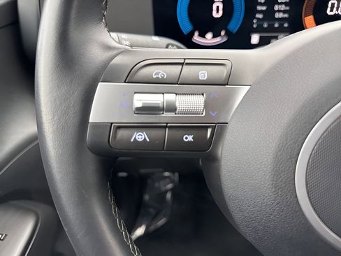 Used 2025 Hyundai Kona SEL image 14