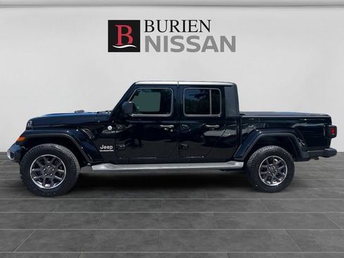 Used 2021 Jeep Gladiator Overland AWD/4WD image 2