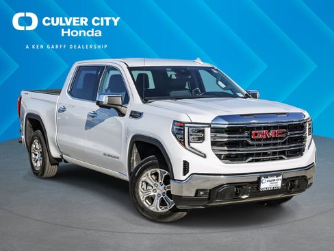 Used 2024 GMC Sierra 1500 SLT image 1