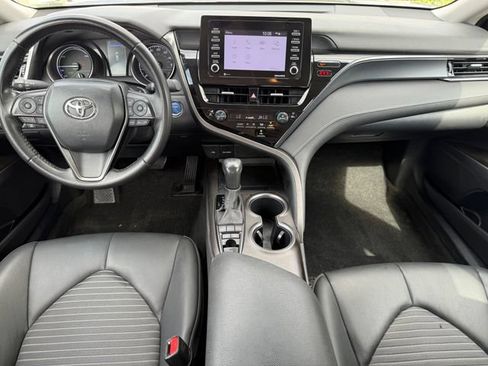 Used 2024 Toyota Camry SE FWD image 21