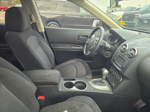 Used 2012 Nissan Rogue SV w/ Premium Pkg image 3