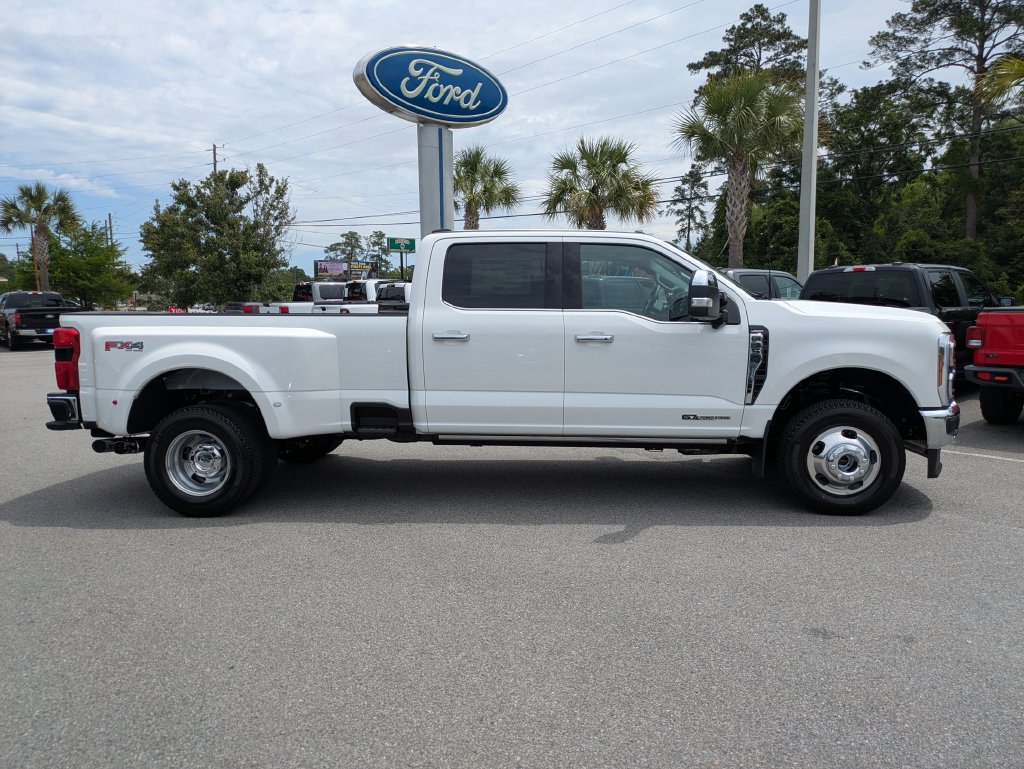 New 2026 Ford F350 Lariat w/ Lariat Ultimate Package AWD/4WD image 3