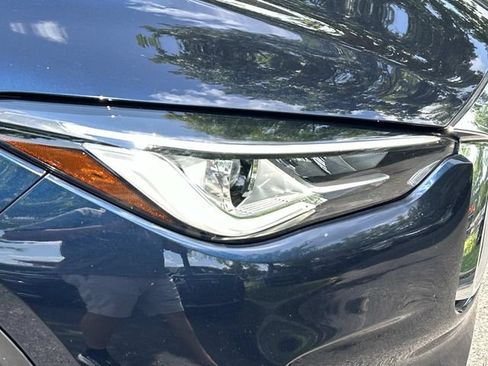 Certified 2025 INFINITI QX50 Luxe AWD/4WD image 10