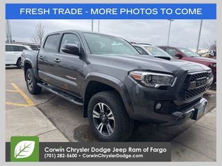 Used 2017 Toyota Tacoma TRD Sport video 1