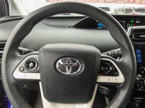 Certified 2017 Toyota Prius Two image 14