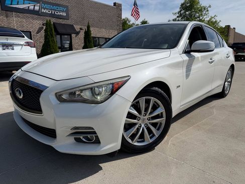 Used 2017 INFINITI Q50 3.0t Premium w/ 3.0T Premium Plus Package AWD/4WD image 1