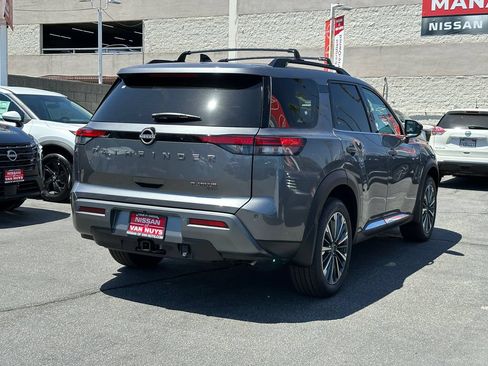 New 2026 Nissan Pathfinder Platinum AWD/4WD image 7