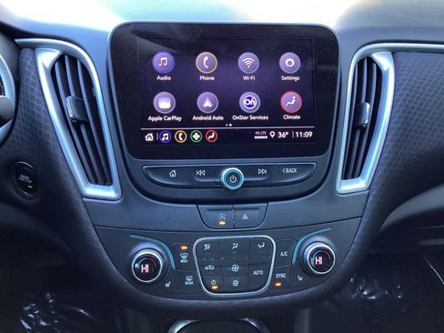 Used 2024 Chevrolet Malibu LT image 13