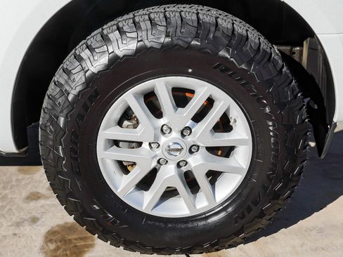 Used 2017 Nissan Frontier SV w/ SV Value Truck Package image 10