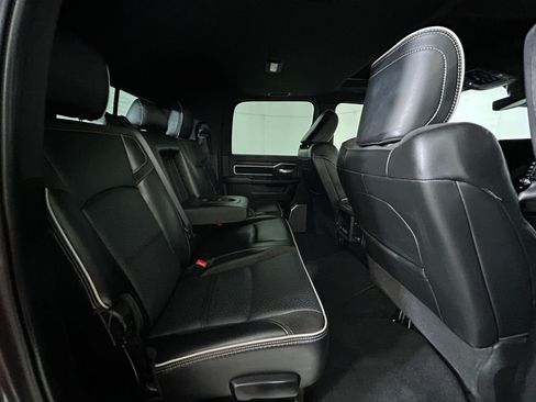 Used 2025 RAM 2500 Laramie AWD/4WD image 17