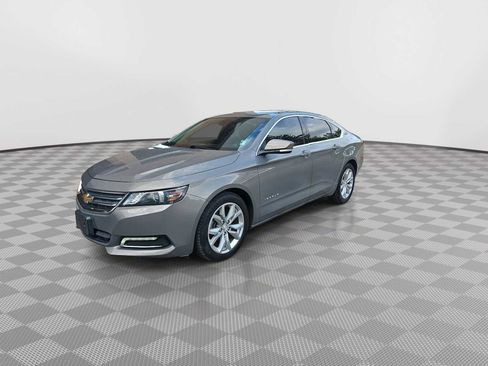 Used 2019 Chevrolet Impala LT FWD image 4