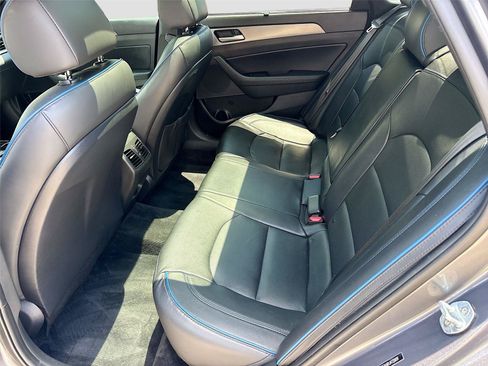 Used 2018 Hyundai Sonata Limited FWD image 26