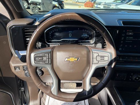 Used 2023 Chevrolet Silverado 1500 LTZ w/ LTZ Premium Package image 12