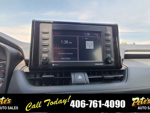 Used 2021 Toyota RAV4 XLE image 24